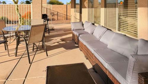 4BR Oasis Private Pool and Large Yard - Foto 3