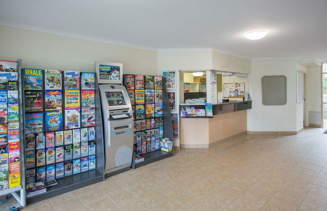 Miami Beachside Holiday Apartments - Photo 3