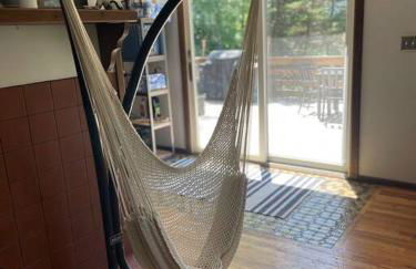 Breathtaking views. Hot tub. Huge Deck. Fast Wifi - Foto 32