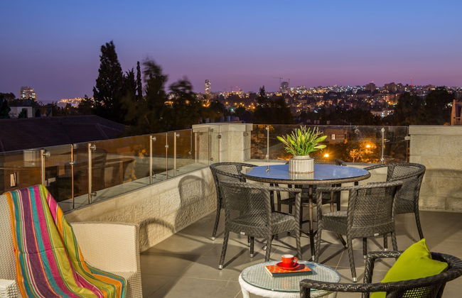 Rafael Residence - Photo 20