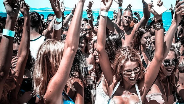 Aftersun em Catamarã - Apenas Adultos - Saindo de Platja d'en Bossa - Foto 2