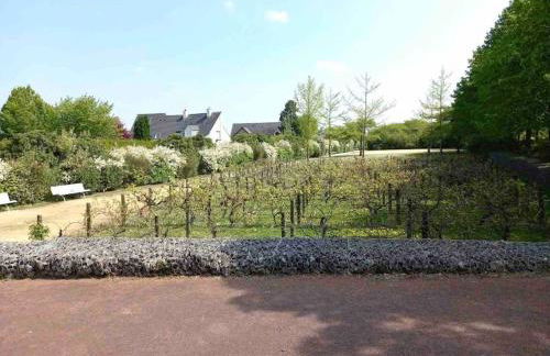 Le Domaine Réservé , parking et écrin de verdure - Foto 38