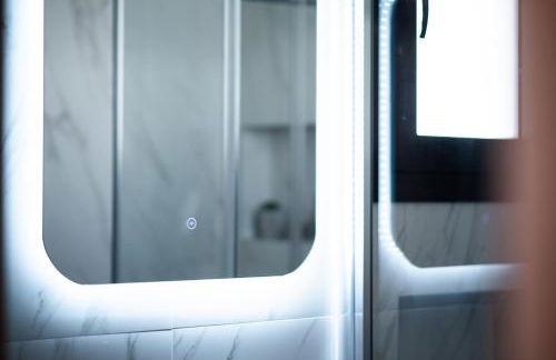 Karma Quality Living City Center with PRIVATE PARKING - Foto 28