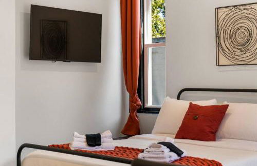 Charming 2BR Philadelphia Retreat with Free Parking - Foto 16