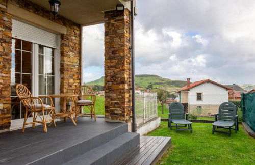 Los cuetos, casa para 6 personas con jardín y parking, a pocos minutos de Suances - Foto 3