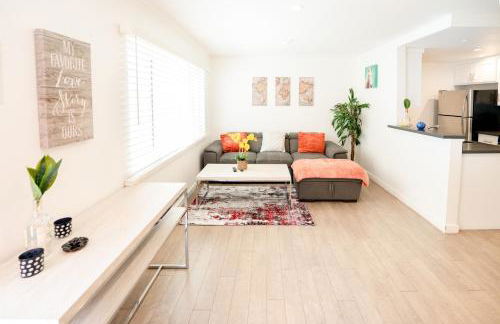 Stylish 1 Bedroom Apartment in Hollywood Near Downtown LA Free Gated Parking Full Kitchen - Foto 19