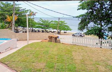 Casa 4 quartos, 2 suítes, piscina e acessibilidade - Frente para a lagoa - Foto 6