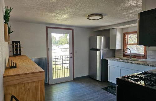 Spacious Duplex by Fairgrounds & Downtown with Fire Pit - Foto 36