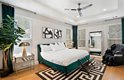 Black House - Downtown Elegance with HotTub and King Beds - Foto 2