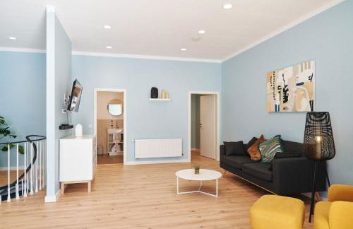 Design Apartment mit kostenfreiem Garagen Parkplatz im Zentrum - Foto 2