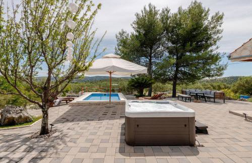 Dalmatian Countryside Home - Heated Pool & Jacuzzi - Foto 14