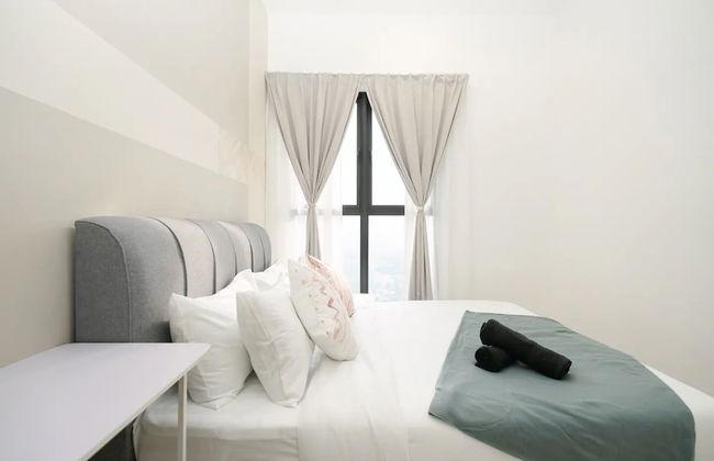 Cozy Skyline Retreat Trion KL - Level 63 - Foto 4