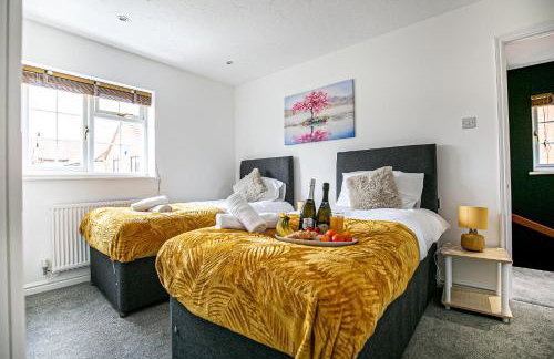 Milton Keynes for Families and Contractors with Private Parking - Foto 30