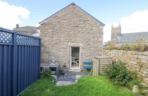 Swallows Nest - Photo 25