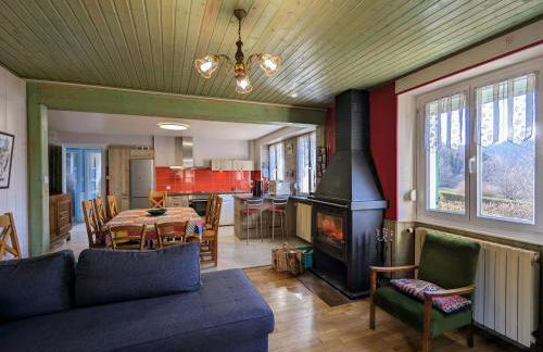 Gîte spacieux en ancienne ferme rénovée, idéal pour familles et amis – proche randos et sites touristiques - FR-1-589-6 - Foto 30