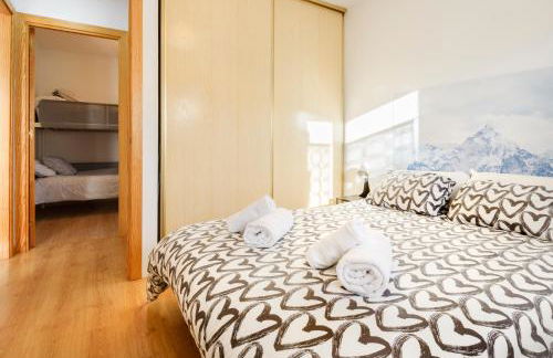 Apartamento de montaña y ESQUÍ en el Pirineo Aragonés, Villanúa - WIFI - Photo 10