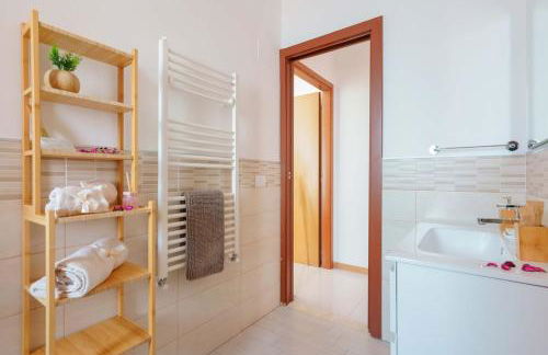 Casa Suite Himalaya Estate in Sardegna Vicino al Mare e Aeroporto Wi-Fi & Parcheggio - Foto 29