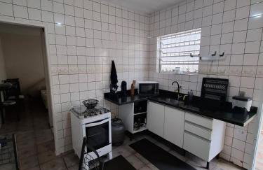 Casa com churrasqueira e piscina - Foto 4