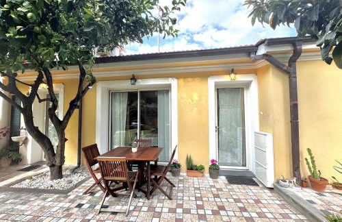 Villa Angelina Holiday Homes I Casa UG I A pochi chilometri da Sanremo e il suo Festival I Giardino I Parcheggio privato - Foto 29