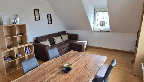 Drei Zimmer Appartment mit Küche & Bad - Photo 4