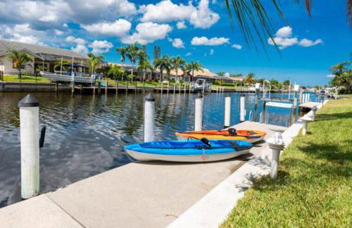 Villa Hibiscus-Waterfront-Free Heated Pool-Dock-Bikes-Other Amenities - Photo 33