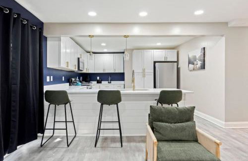 Chic Boho Retreat Near Downtown - Photo 16