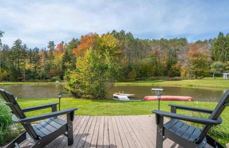 The Manor-Stunning Modern Farmhouse with Hot Tub - Foto 8