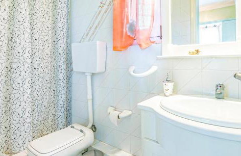 Stunning Home In Lechaio Corinthias - Foto 35