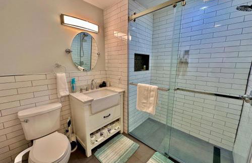 The Stylish Suite - 1BR with Free Parking - Foto 17