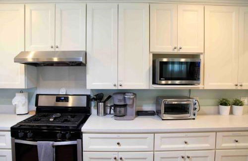 Walk To Disneyland, Watch Firework Front Yard, SPA - Foto 27