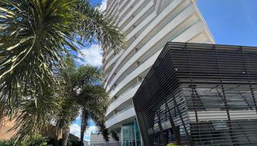 Apartamento confortável, localização extra -recepção 24h- Varanda com vista panorâmica - Foto 1