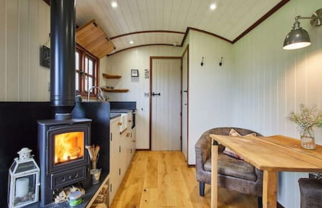 Host Stay Cwch Gwenyn - Photo 2