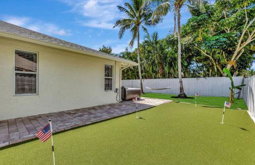 Hottub! Mini Golf! Water Access! Pets! 5min beach! - Foto 54