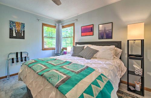 Northern Nights Beachfront Cottage in Kalkaska - Foto 15