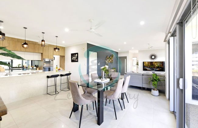 Zenhouse Vista Elegant 5-br Coastal Haven - Foto 2