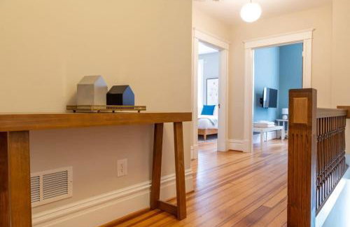 Gorgeous 5BR Storefront Home ABODEbucks - Foto 41