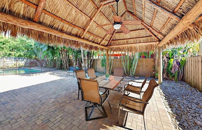 Hidden Gem Vacation Villa w Private Pool Tikihut - Foto 2