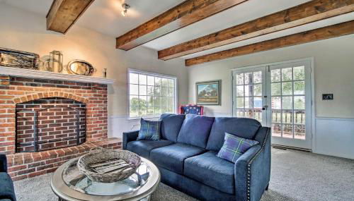 Remodeled Historic Farmhouse about 20 Mi to KC! - Photo 5