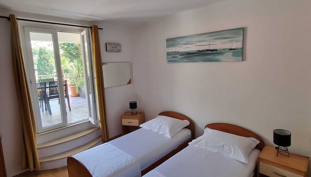 Apartments Mavi - Two-bedroom Apartment With Terrace and City View - Foto 2, Habitación