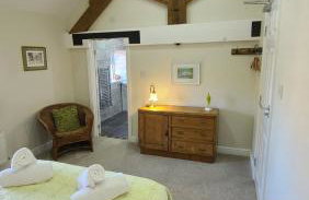 The Lodge a beautiful barn conversion with 3 ensuite bedrooms on the edge of Cannock Chase - Foto 1