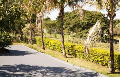 Casa de Fazenda Histórica, Mergulhada na Natureza, com Vista Panorâmica Deslumbrante e Grande Varanda a 2 km do Centro - Foto 15