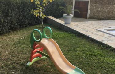 Belle villa avec piscine intérieure et piscine extérieure Gite Les Aiguiers - Foto 23