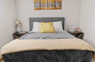 7 Min walk to Golden Belt - 4 Min Drive to Downtown - 7 to Duke - Photo 15