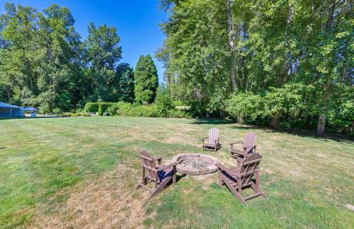 Historic Auburn House on 37 Acres with Private Lake! - Foto 44