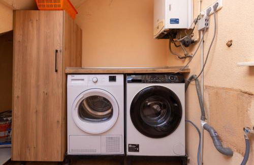 Arena Marina - Pool and relaxation near the airport - Foto 58