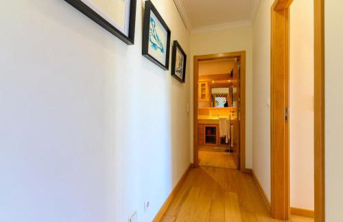 Carcavelos Beach - Photo 11