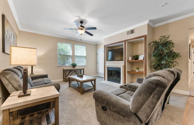 Marketing in Reno With 2 Bedrooms and 2 Bathrooms - Photo 1