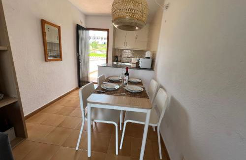 Lovely hideaway with pool and white sand beach - Foto 14