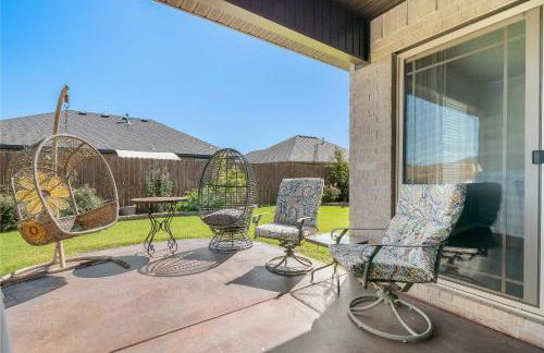 Near Hiking and Biking Convenient Home in Rogers! - Foto 22