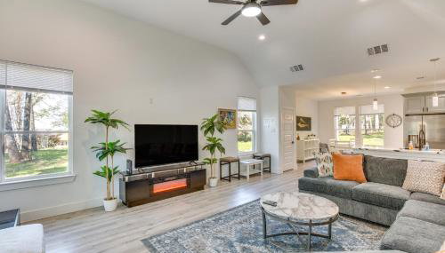 Fire Pit and Grill Lakeside Gun Barrel City Home! - Foto 3